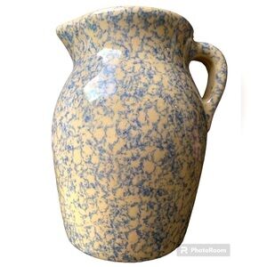 Vintage pottery pitcher blue sponge ware on beige 8.5" Robinson Ransbottom